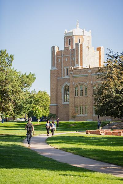 Gunter Hall on Central Campus